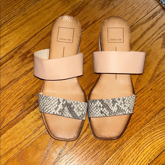 Dolce Vita Women's Parni Slide Sandal - Picture 1 of 5